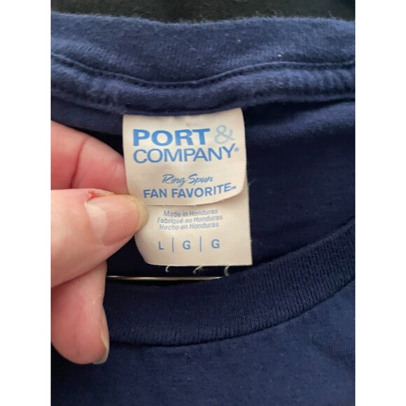 Port Authority ‘The Grinch Stealing Christmas’ (Mens size L) • Graphic Tee Shirt - Picture 3 of 3